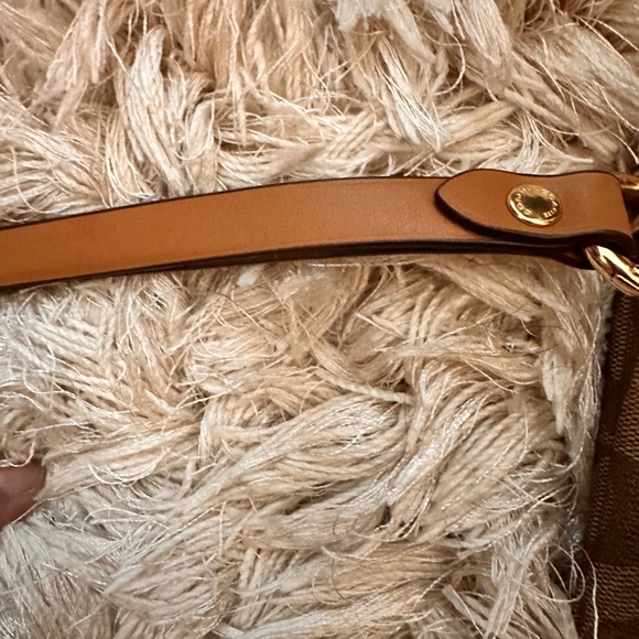 🚨 ENTRYYYY 🚨 3 piece set Coach Clutches w/Signature Monogram - Picture 6 of 16